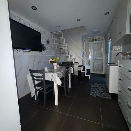 Dori Home Nápoly Kültér fotó